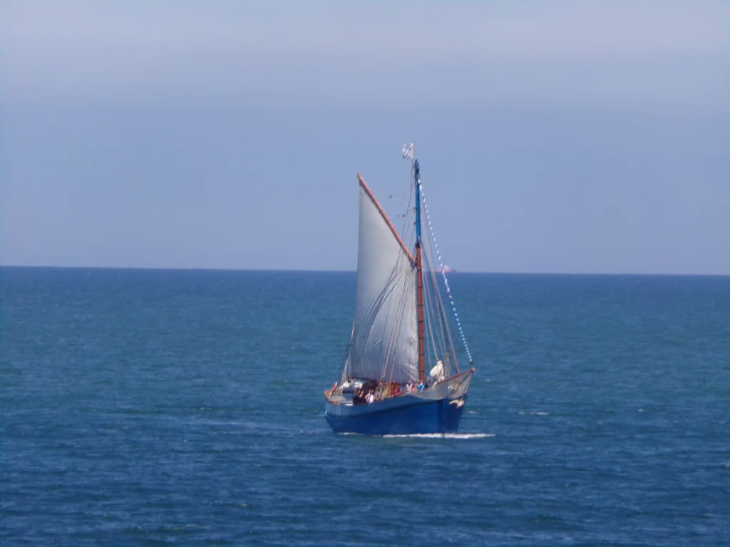 voilier sur l'eau